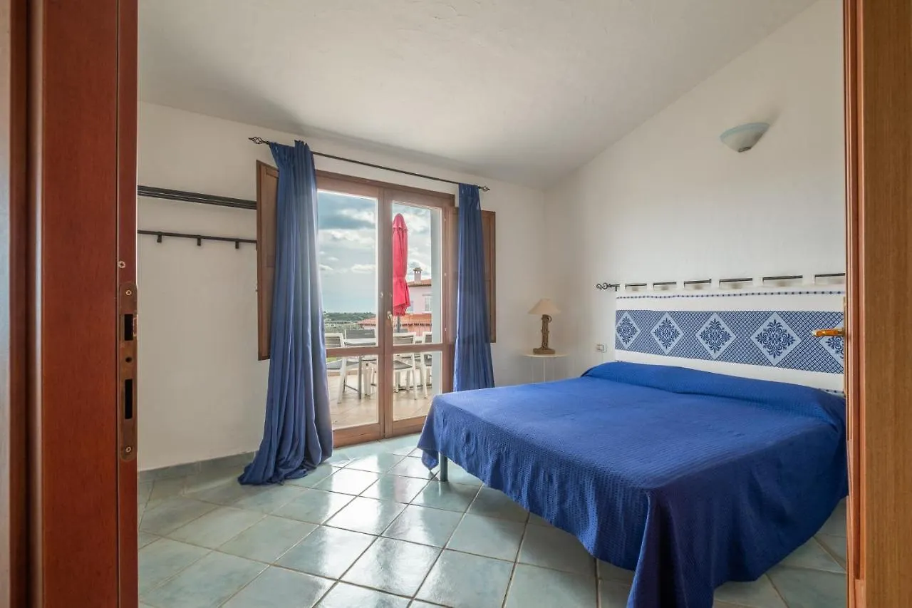 Oleandri Rossi Villa Tanaunella Casa vacanze
